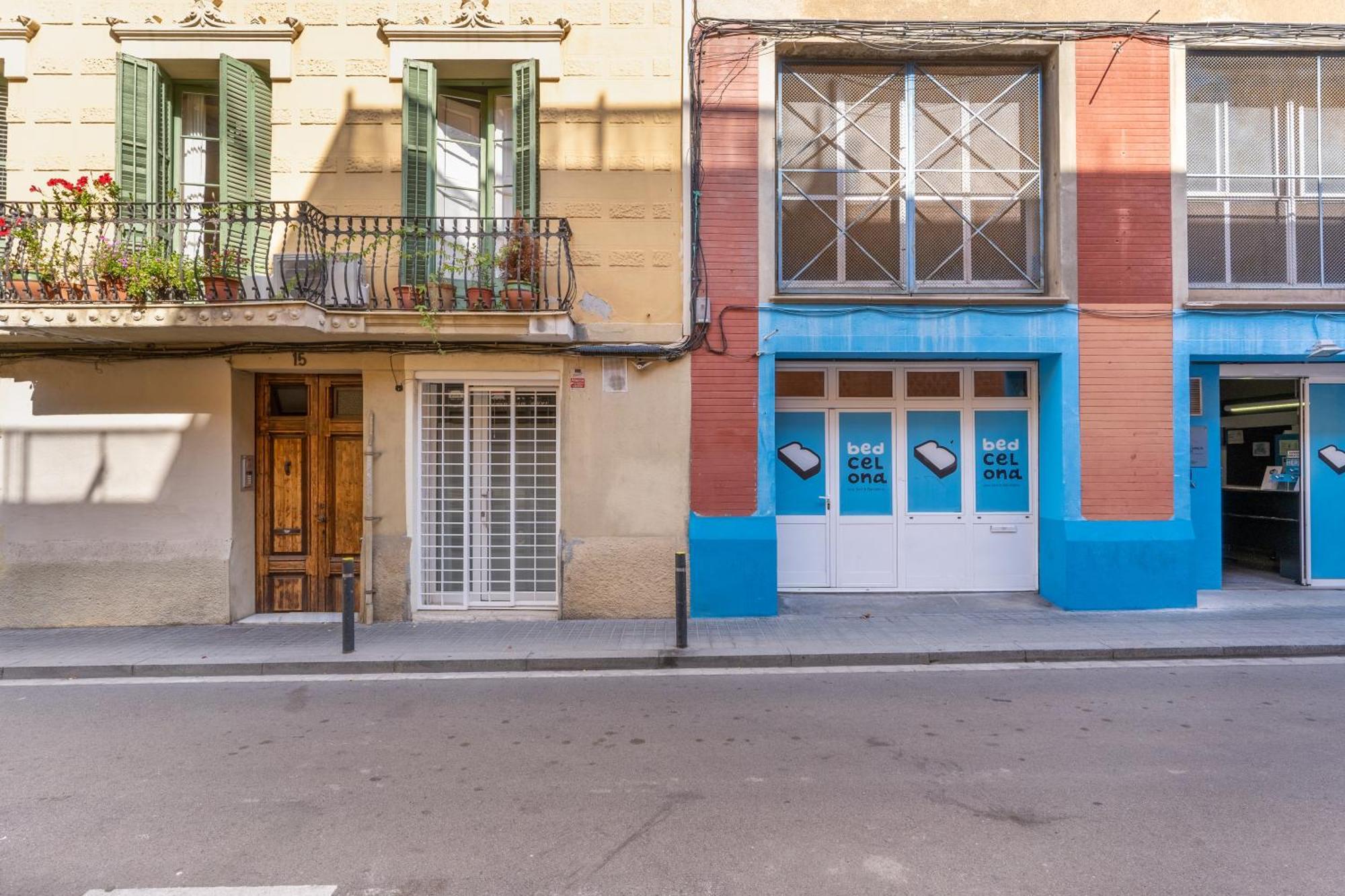 Bedcelona Gracia Hostel - Barcelona — Photos 1
